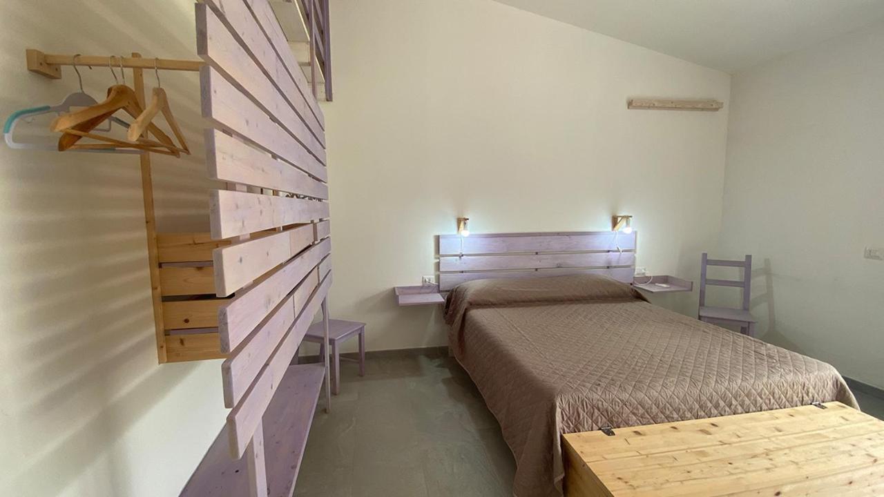 I Tre Schen Otel Calasetta Dış mekan fotoğraf